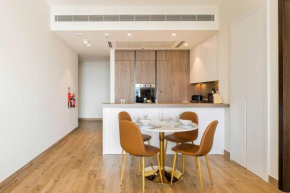 Mesmerizing 1BR w/ Full Marina View at Marina Gate